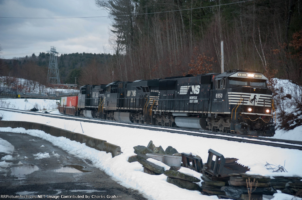 NS 6950& crew waiting for MBTA train 2047 to arrive